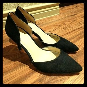 Black suede heels